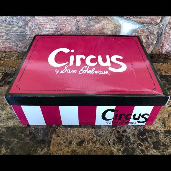 NEW Circus by Sam Edelman Brenda Booties - Picture 15 of 15